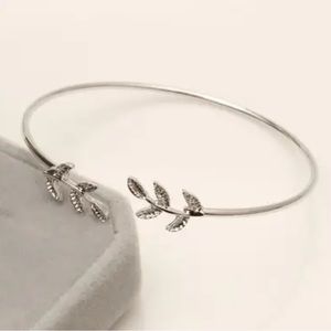 Silver Leaf Bracelet